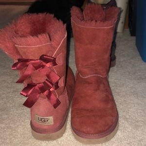 Bailey bow candy apple red UGGs